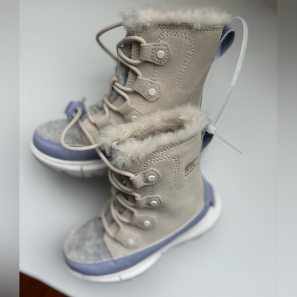 Sorel Kids Explorer Cream and Lavender Winter Boots - Picture 4 of 7